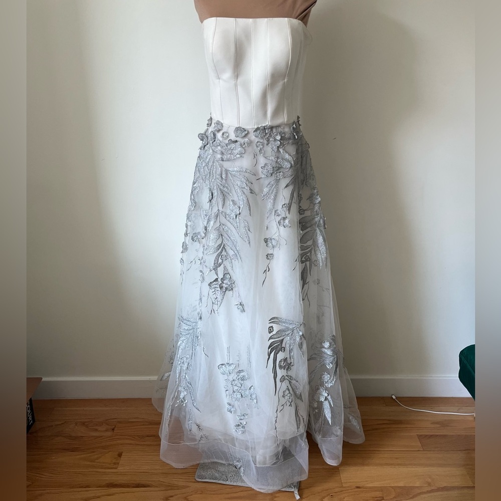 Ella Zahlan White Silver Floral Embroidery Formal Prom Wedding Silk Tulle Gown 6